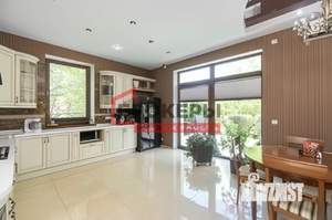 Дом 250м², 2-этажный, участок 12 сот.  