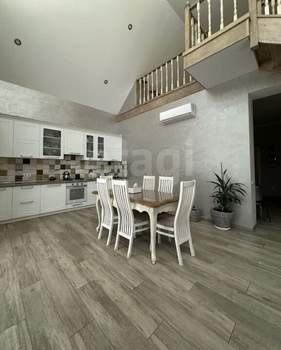 Дом 148м², 2-этажный, участок 6 сот.  