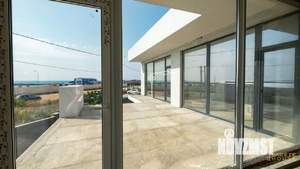 Дом 276м², 2-этажный, участок 6 сот.  