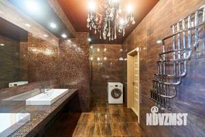 Дом 360м², 2-этажный, участок 6 сот.  