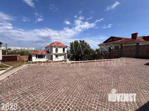 Дом 180м², 2-этажный, участок 9 сот.  