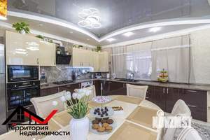 Дом 173м&sup2;, 2-этажный, участок 8 сот.  