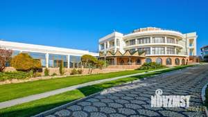 Дом 3200м², 4-этажный, участок 158 сот.  