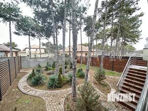 Дом 387м&sup2;, 2-этажный, участок 5 сот.  