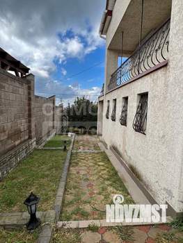 Дом 250м², 3-этажный, участок 5 сот.  