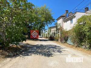 Дом 100м&sup2;, 3-этажный, участок 4 сот.  