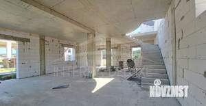 Дом 216м², 2-этажный, участок 5 сот.  