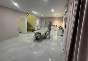 Дом 140м², 2-этажный, участок 4 сот.  