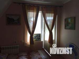 Дом 150м&sup2;, 2-этажный, участок 4 сот.  