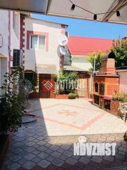 Дом 198м², 2-этажный, участок 2 сот.  