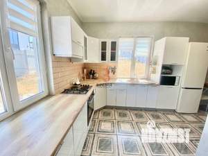 Дом 145м², 2-этажный, участок 6 сот.  