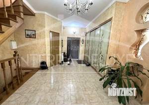 Дом 278м², 2-этажный, участок 10 сот.  