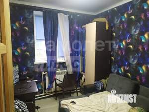 Дом 200м&sup2;, 3-этажный, участок 8 сот.  