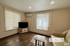 Дом 279м², 2-этажный, участок 6 сот.  