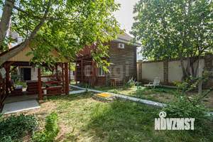 Дом 200м&sup2;, 3-этажный, участок 3 сот.  