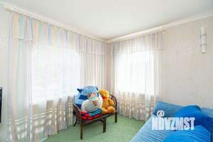 Дом 208м², 3-этажный, участок 15 сот.  