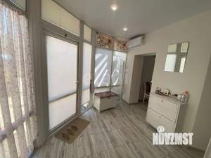 Дом 70м&sup2;, 2-этажный, участок 5 сот.  