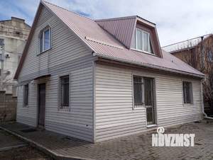 Дом 100м², 2-этажный, участок 6 сот.  