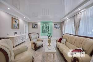Дом 275м², 3-этажный, участок 6 сот.  