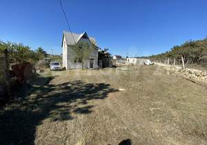 Дом 70м², 2-этажный, участок 6 сот.  