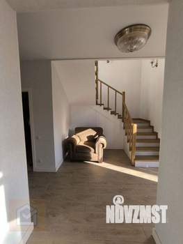 Дом 181м², 2-этажный, участок 4 сот.  