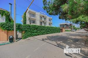 Коттедж 744м², 3-этажный, участок 6 сот.  