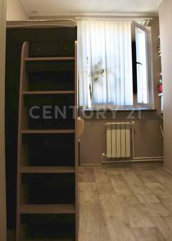 Дом 100м², 2-этажный, участок 6 сот.  