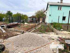 Дом 75м², 2-этажный, участок 10 сот.  