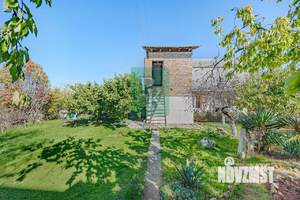 Дом 80м&sup2;, 2-этажный, участок 6 сот.  