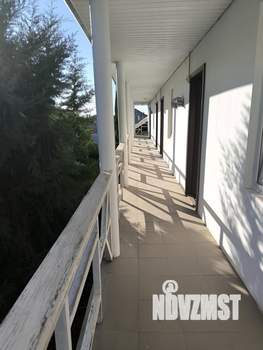 Коттедж 1200м², 2-этажный, участок 10 сот.  