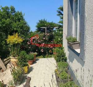 Дом 101м², 2-этажный, участок 6 сот.  