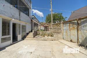 Дом 110м&sup2;, 3-этажный, участок 6 сот.  