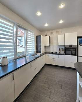 Дом 164м², 3-этажный, участок 452 сот.  