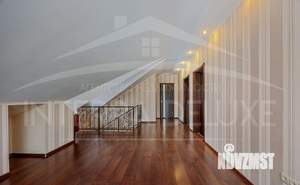 Дом 176м&sup2;, 2-этажный, участок 10 сот.  