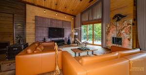 Дом 1200м², 2-этажный, участок 2500 сот.  