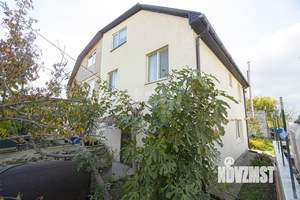 Дом 171м², 3-этажный, участок 4 сот.  