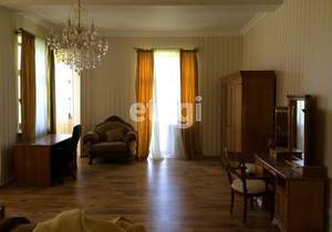 Дом 525м², 3-этажный, участок 25 сот.  
