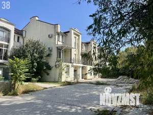 Таунхаус 686м&sup2;, 3-этажный, участок 22 сот.  