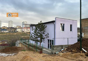 Дом 100м², 2-этажный, участок 5 сот.  