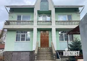 Дом 484м², 3-этажный, участок 13 сот.  