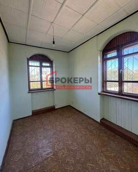 Дом 147м&sup2;, 3-этажный, участок 5 сот.  