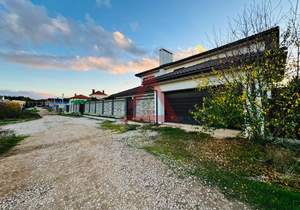 Дом 293м², 2-этажный, участок 8 сот.  