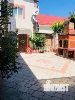 Дом 198м², 2-этажный, участок 2 сот.  