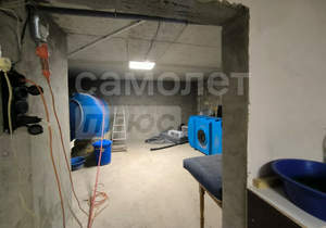 Дом 750м², 3-этажный, участок 6 сот.  