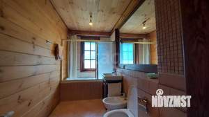 Дом 280м&sup2;, 3-этажный, участок 25 сот.  