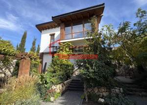 Дом 187м², 2-этажный, участок 5 сот.  