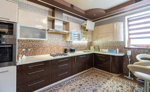 Дом 370м², 2-этажный, участок 15 сот.  