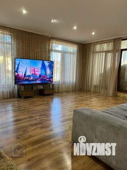 Дом 210м², 3-этажный, участок 6 сот.  