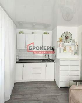 Дом 200м&sup2;, 2-этажный, участок 7 сот.  