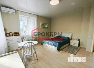 Дом 200м², 2-этажный, участок 6 сот.  